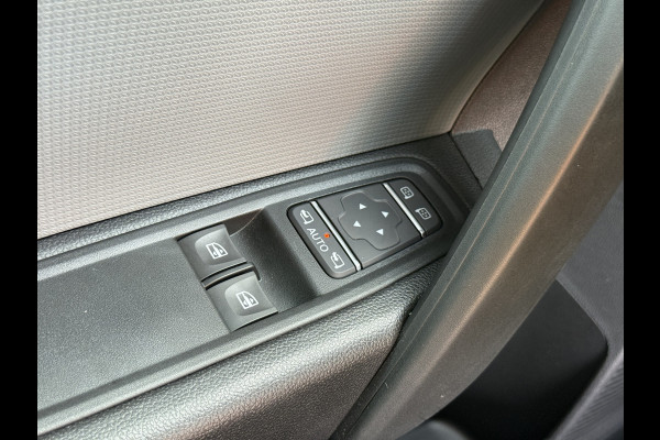 Renault Kangoo e-Tech 45kWh 122PK Nieuw! Elektrisch 300km WLTP Dubbele Schuifdeur LED Airco Carplay Cruise Control Camera Parkeersensoren v+a