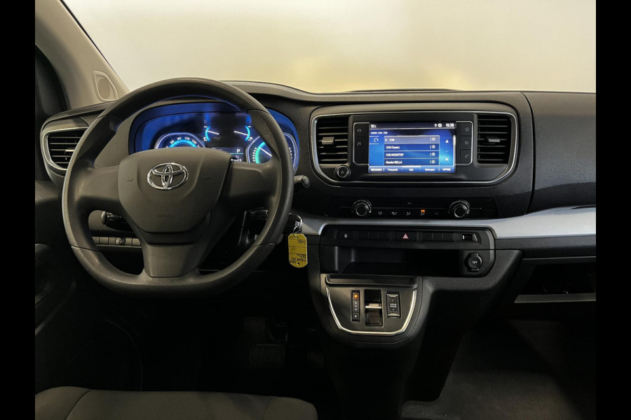 Toyota PROACE Electric Shuttle Long Extra Range Cool 75 kWh 9persoons PERSONENBUS Navigatie Apple Carplay/Android Auto Parkeersensoren Cruise Control Lichtmetalen velgen Getinte ramen Airco