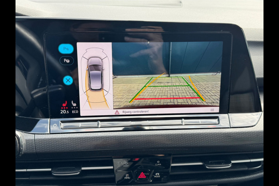 Volkswagen Golf 1.4 eHybrid GTE Black Style* ParkeerCamera * Side Assist * Stuurverwarming *