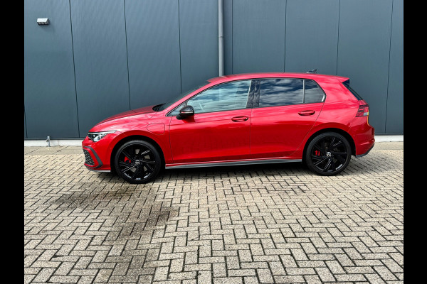 Volkswagen Golf 1.4 eHybrid GTE Black Style* ParkeerCamera * Side Assist * Stuurverwarming *