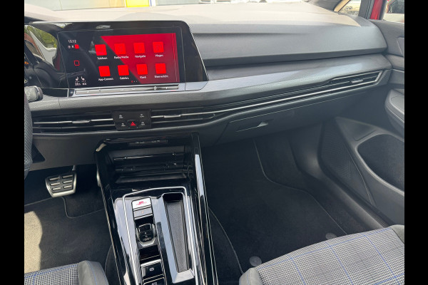 Volkswagen Golf 1.4 eHybrid GTE Black Style* ParkeerCamera * Side Assist * Stuurverwarming *