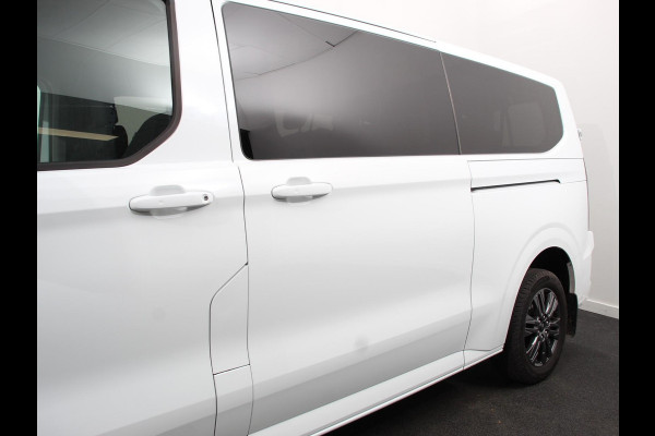 Ford E-Transit Custom 340 L2H1 Limited 65 kWh 8 persoons Automaat Cruise Control Airco Lichtmetalen Velgen