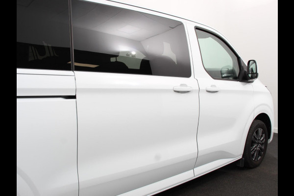 Ford E-Transit Custom 340 L2H1 Limited 65 kWh 8 persoons Automaat Cruise Control Airco Lichtmetalen Velgen
