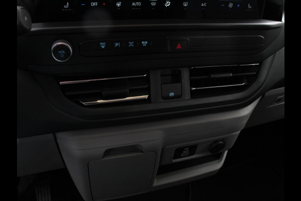 Ford E-Transit Custom 340 L2H1 Limited 65 kWh 8 persoons Automaat Cruise Control Airco Lichtmetalen Velgen