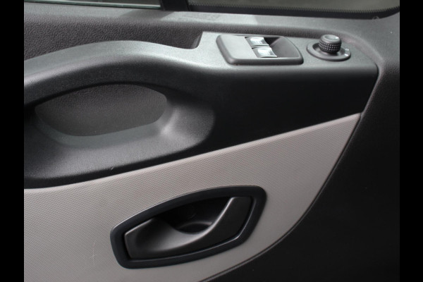 Renault Trafic Passenger 1.6 dCi Zen Energy 9persoons PERSONENBUS Prijs incl. btw/bpm Airco Trekhaak Radio Elektrische pakket