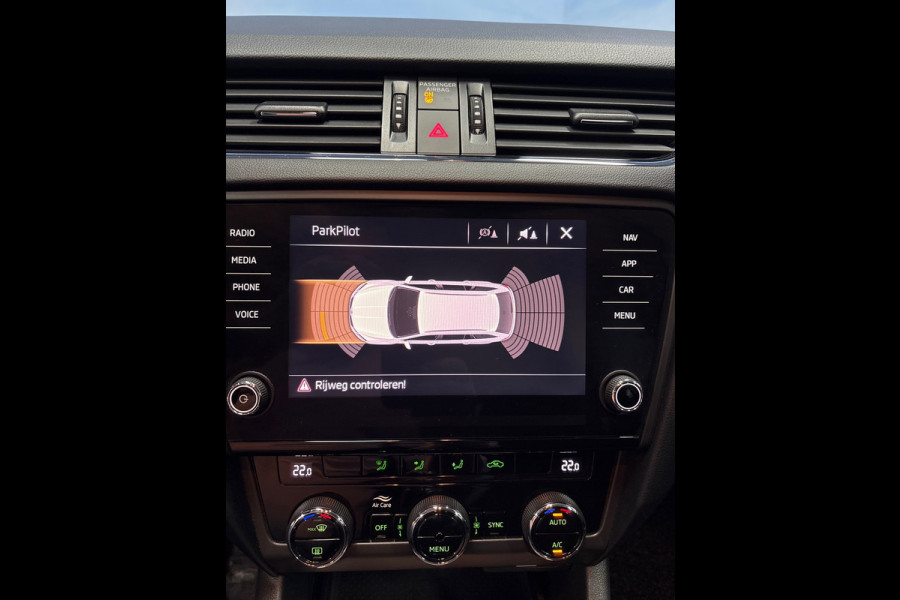 Škoda Octavia Combi 1.0 TSI Greentech Business Edition, Carplay, Navi