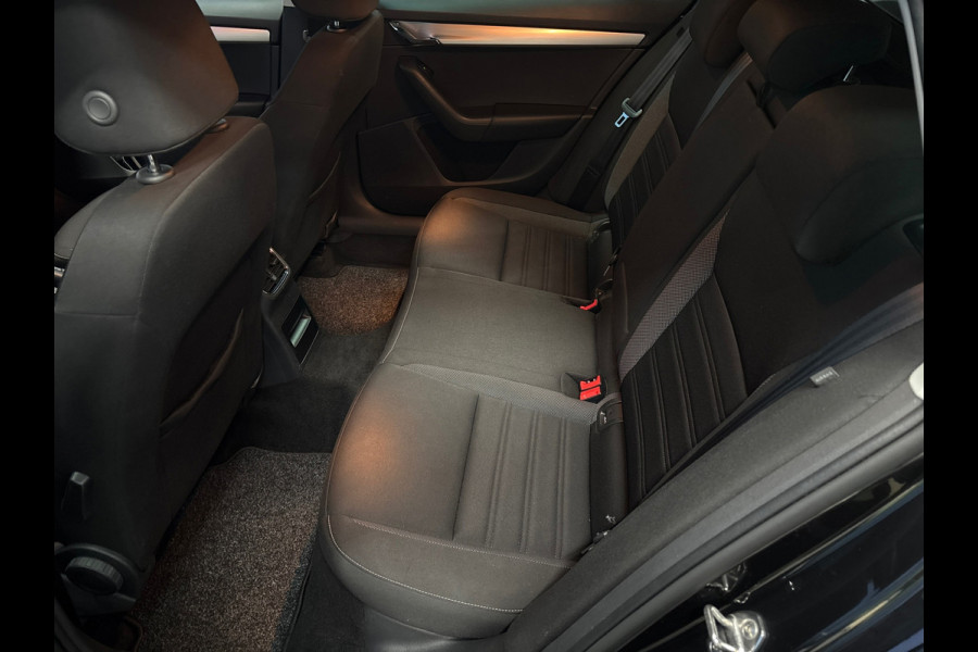 Škoda Octavia Combi 1.0 TSI Greentech Business Edition, Carplay, Navi