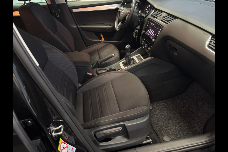 Škoda Octavia Combi 1.0 TSI Greentech Business Edition, Carplay, Navi