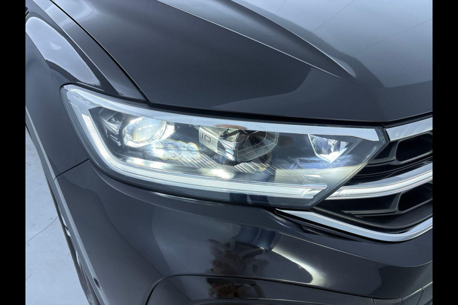 Volkswagen T-Roc 1.5 TSI R-Line Edition 150 PK DSG | Verlangde garantie | Panorama dak | Matrix koplampen | Trekhaak | Keyless |