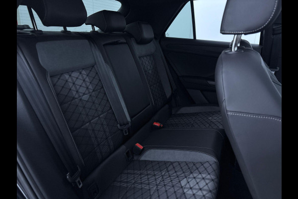 Volkswagen T-Roc 1.5 TSI R-Line Edition 150 PK DSG | Verlangde garantie | Panorama dak | Matrix koplampen | Trekhaak | Keyless |