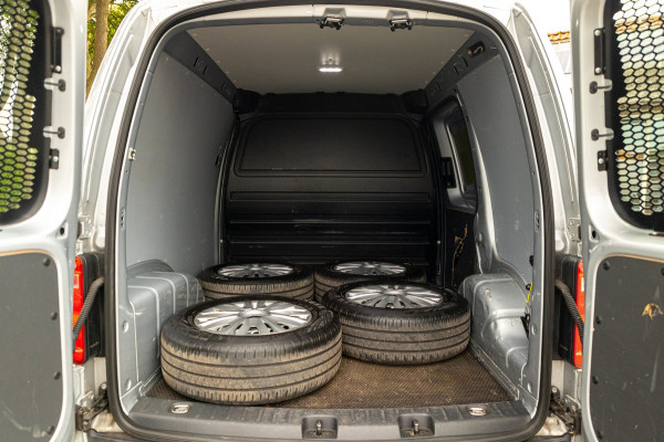 Volkswagen Caddy 2.0 TDI L1H1 BMT Trendline Airco I Navigatie I 17 Inch I Bluetooth I Android I CarPlay I NL Caddy I NAP