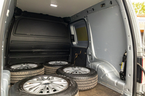 Volkswagen Caddy 2.0 TDI L1H1 BMT Trendline Airco I Navigatie I 17 Inch I Bluetooth I Android I CarPlay I NL Caddy I NAP