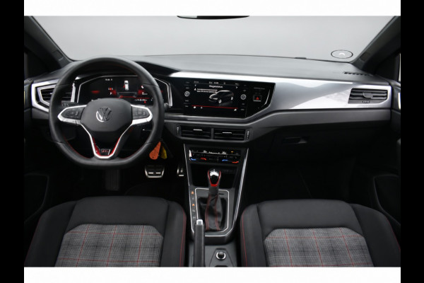 Volkswagen Polo GTI 2.0 TSI 210PK DSG SPORT VIRTUAL/LED/CARPLAY ****