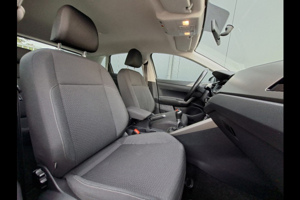 Volkswagen Polo 1.0 TSI Comfortline * Navigatiesysteem * 37.000KM! * Cruise control * LM Velgen *