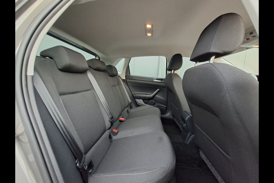Volkswagen Polo 1.0 TSI Comfortline * Navigatiesysteem * 37.000KM! * Cruise control * LM Velgen *