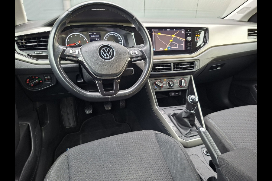 Volkswagen Polo 1.0 TSI Comfortline * Navigatiesysteem * 37.000KM! * Cruise control * LM Velgen *