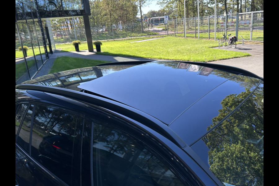 Mercedes-Benz GLC 300e AMG 4Matic // Trekhaak // Memory // 360 Camera // Panoramadak // Digital Light // Night pakket // Keyless // Augmented