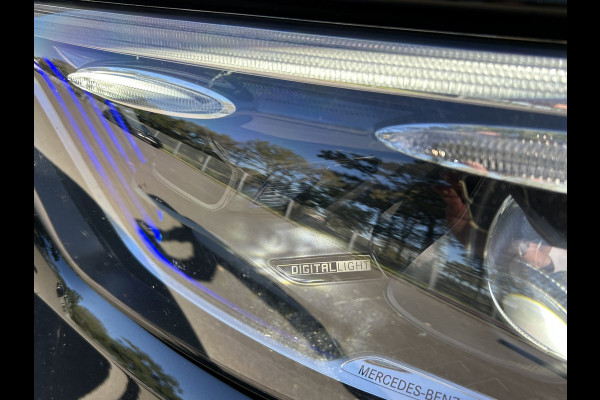 Mercedes-Benz GLC 300e AMG 4Matic // Trekhaak // Memory // 360 Camera // Panoramadak // Digital Light // Night pakket // Keyless // Augmented