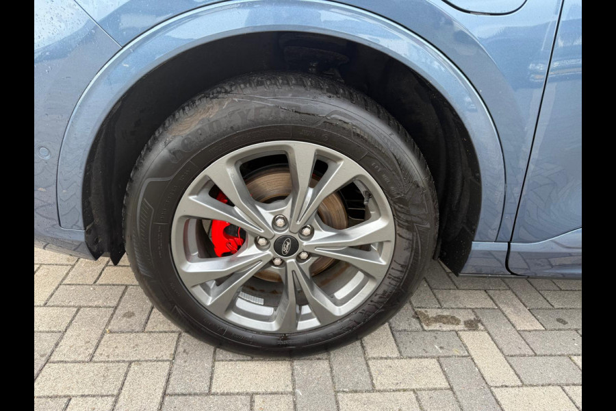 Ford Kuga 2.5 PHEV ST-Line | Trekhaak |