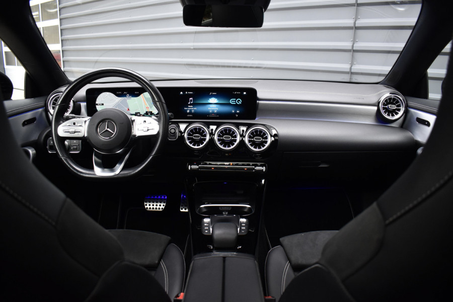 Mercedes-Benz CLA-Klasse Shooting Brake 250 e AMG Line | Pano | ACC | 360 Camera | Multibeam | Sfeerverlichting | Dodehoek |
