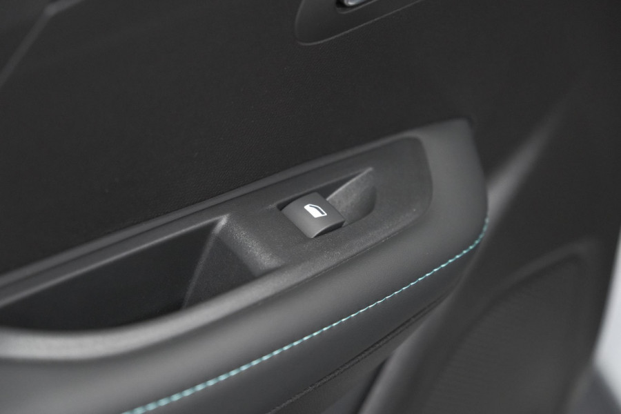 Peugeot 208 PureTech 100 Allure Pack | Camera | Apple Carplay | Parkeersensoren | Navigatie