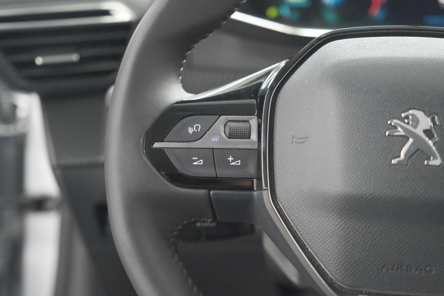 Peugeot 208 PureTech 100 Allure Pack | Camera | Apple Carplay | Parkeersensoren | Navigatie