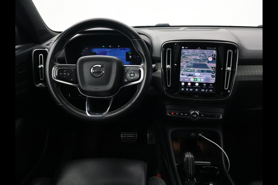Volvo XC40 RECHARGE P8 408 PK R-DESIGN BTW + PANORAMA | H/K | TREKHAAK | 360 CAMERA | LEDER