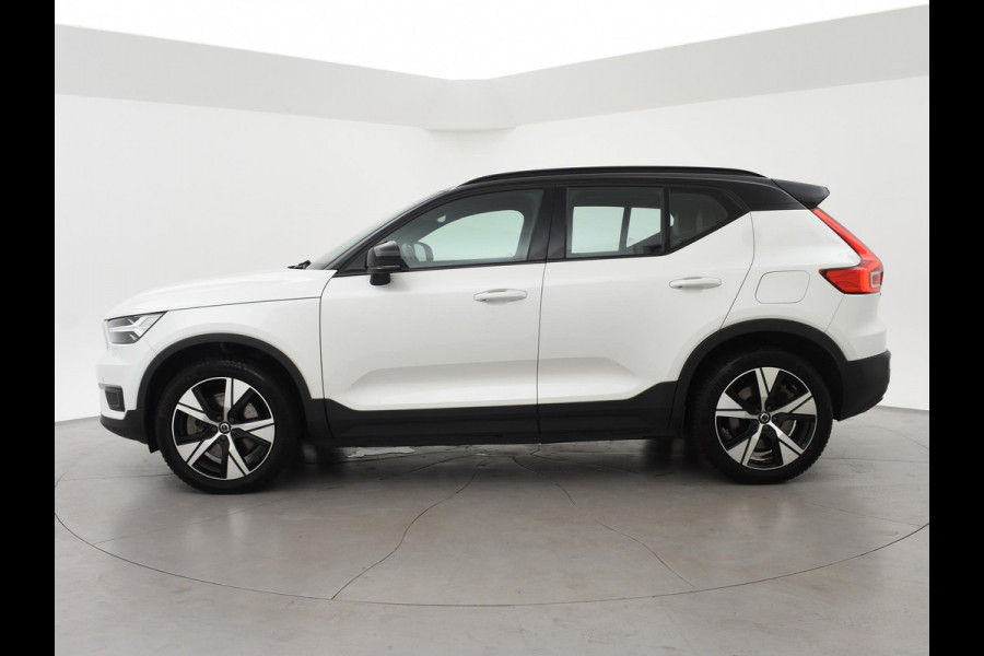 Volvo XC40 RECHARGE P8 408 PK R-DESIGN BTW + PANORAMA | H/K | TREKHAAK | 360 CAMERA | LEDER