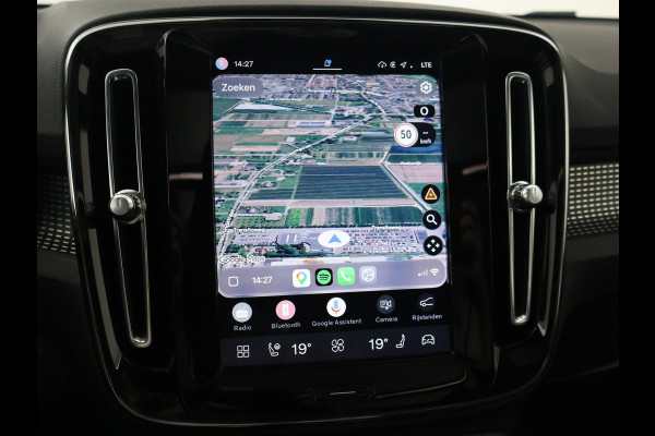 Volvo XC40 RECHARGE P8 408 PK R-DESIGN BTW + PANORAMA | H/K | TREKHAAK | 360 CAMERA | LEDER