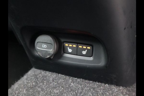 Volvo XC40 RECHARGE P8 408 PK R-DESIGN BTW + PANORAMA | H/K | TREKHAAK | 360 CAMERA | LEDER