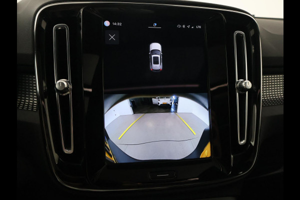 Volvo XC40 RECHARGE P8 408 PK R-DESIGN BTW + PANORAMA | H/K | TREKHAAK | 360 CAMERA | LEDER