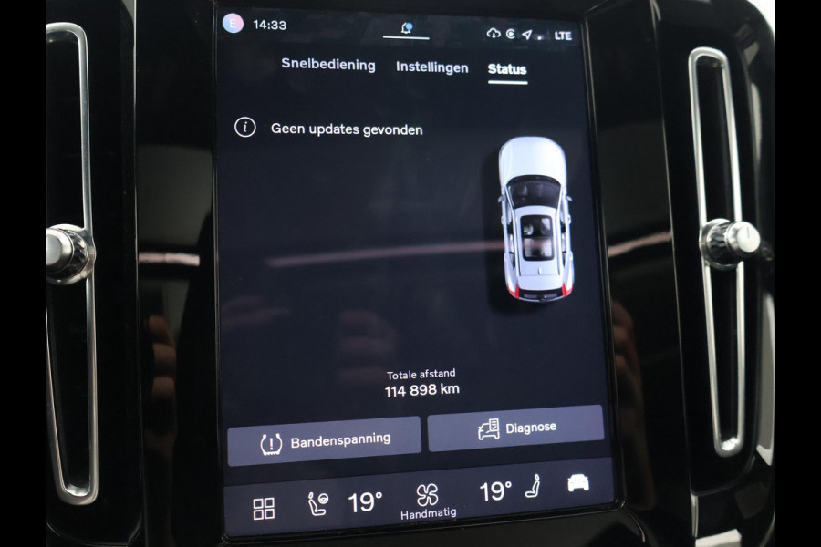 Volvo XC40 RECHARGE P8 408 PK R-DESIGN BTW + PANORAMA | H/K | TREKHAAK | 360 CAMERA | LEDER
