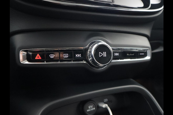 Volvo XC40 RECHARGE P8 408 PK R-DESIGN BTW + PANORAMA | H/K | TREKHAAK | 360 CAMERA | LEDER