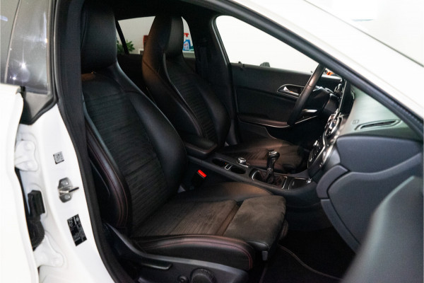 Mercedes-Benz CLA-Klasse Shooting Brake 180 AMG 123PK | LED | Stoelverw. | Camera | Park Assist | Garantie