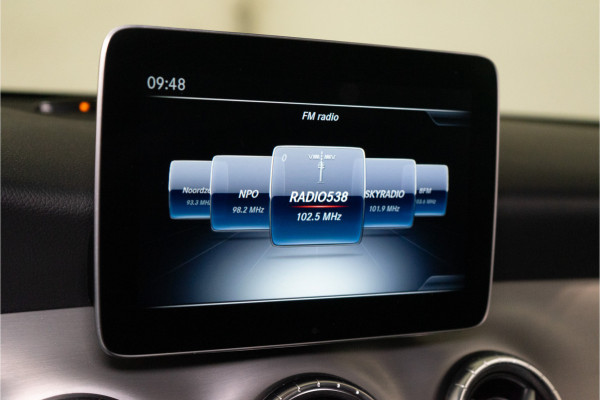 Mercedes-Benz CLA-Klasse Shooting Brake 180 AMG 123PK | LED | Stoelverw. | Camera | Park Assist | Garantie