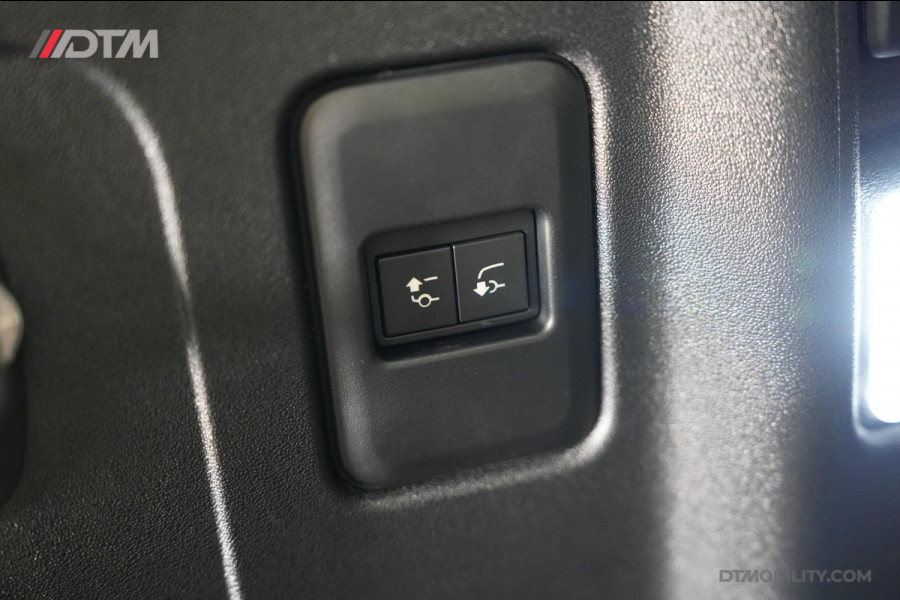Land Rover Defender 2.0 P300e 110 X-Dynamic PHEV SE | NIEUW! | Leder | 360 | Garantie t/m 2029