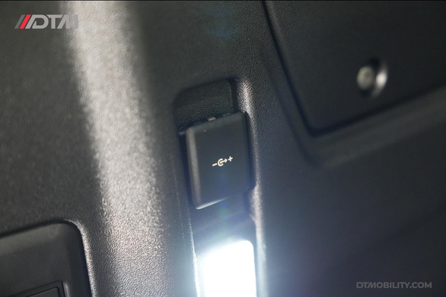 Land Rover Defender 2.0 P300e 110 X-Dynamic PHEV SE | NIEUW! | Leder | 360 | Garantie t/m 2029