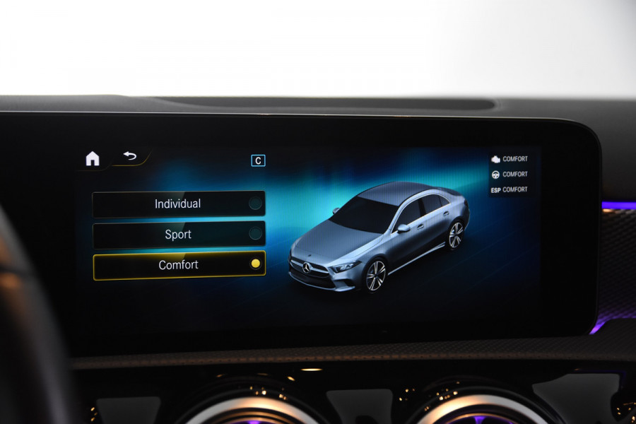 Mercedes-Benz A-Klasse 180 *Leer*Navigatie*Carplay*Camera*