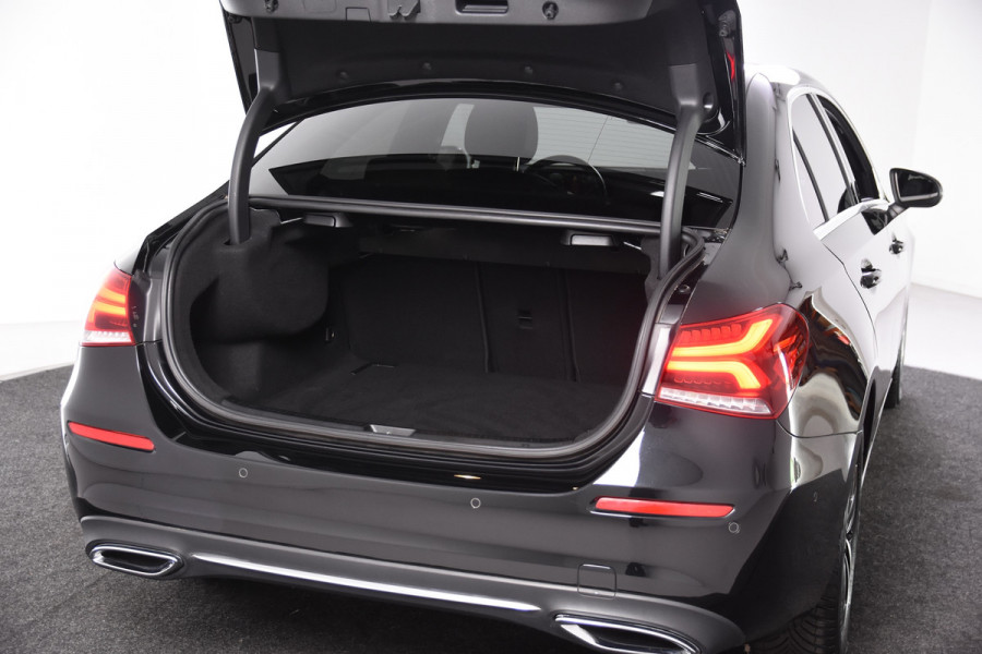 Mercedes-Benz A-Klasse 180 *Leer*Navigatie*Carplay*Camera*