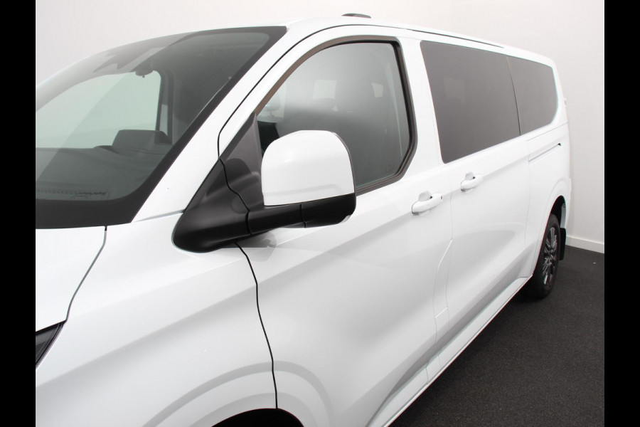 Ford Transit Custom 340 2.5 Automaat PHEV L2H1 Limited 9 PERS Navigatie Apple CarPlay Android Auto Camera Parkeerhulp Adaptive Cruise Control Dodehoekdetectie Stoel- en stuurverwarming Full Led Climate Control Lichtmetalen velgen