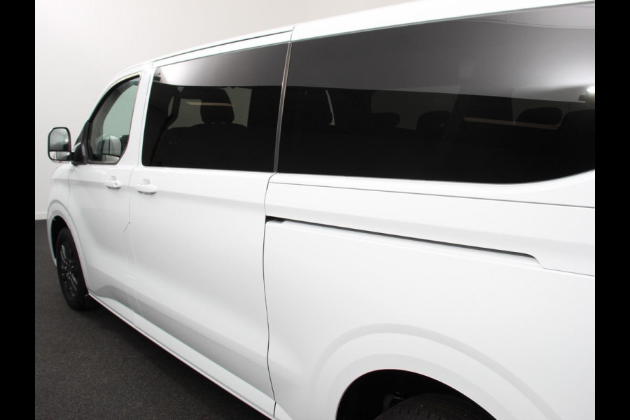 Ford Transit Custom 340 2.5 Automaat PHEV L2H1 Limited 9 PERS Navigatie Apple CarPlay Android Auto Camera Parkeerhulp Adaptive Cruise Control Dodehoekdetectie Stoel- en stuurverwarming Full Led Climate Control Lichtmetalen velgen