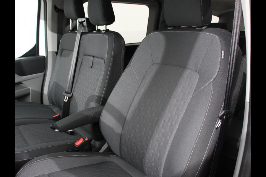 Ford Transit Custom 340 2.5 Automaat PHEV L2H1 Limited 9 PERS Navigatie Apple CarPlay Android Auto Camera Parkeerhulp Adaptive Cruise Control Dodehoekdetectie Stoel- en stuurverwarming Full Led Climate Control Lichtmetalen velgen