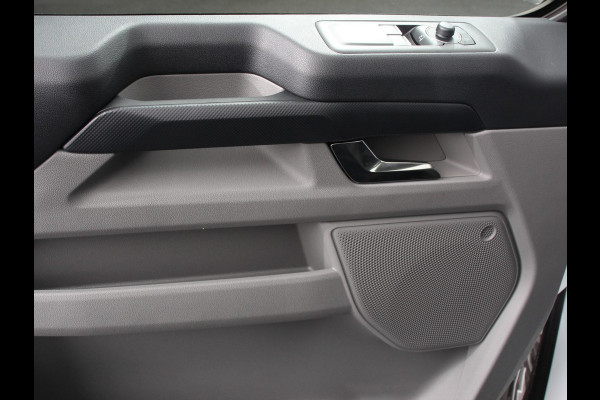 Ford Transit Custom 340 2.5 Automaat PHEV L2H1 Limited 9 PERS Navigatie Apple CarPlay Android Auto Camera Parkeerhulp Adaptive Cruise Control Dodehoekdetectie Stoel- en stuurverwarming Full Led Climate Control Lichtmetalen velgen