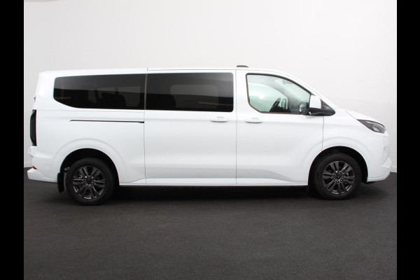 Ford Transit Custom 340 2.5 Automaat PHEV L2H1 Limited 9 PERS Navigatie Apple CarPlay Android Auto Camera Parkeerhulp Adaptive Cruise Control Dodehoekdetectie Stoel- en stuurverwarming Full Led Climate Control Lichtmetalen velgen