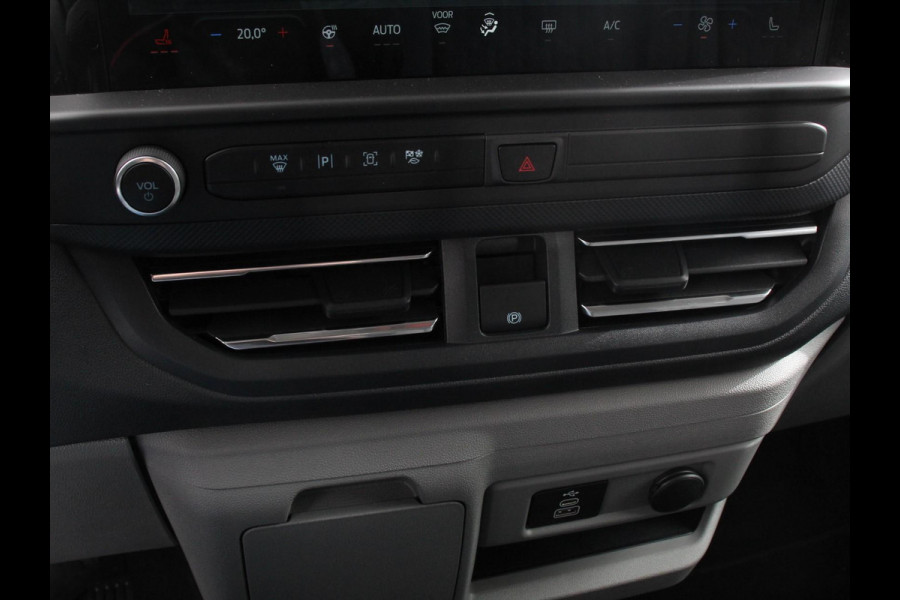 Ford Transit Custom 340 2.5 Automaat PHEV L2H1 Limited 9 PERS Navigatie Apple CarPlay Android Auto Camera Parkeerhulp Adaptive Cruise Control Dodehoekdetectie Stoel- en stuurverwarming Full Led Climate Control Lichtmetalen velgen
