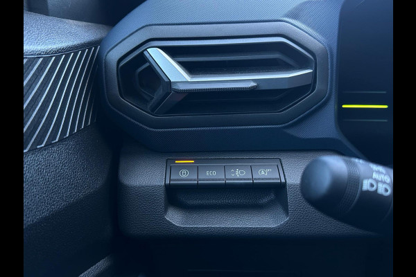 Dacia Duster 100 ECO-G Expression, Airco, Camera, CarPlay, Cruise, Virtual Cockpit, Bluetooth, DAB, Safety, Fabrieksgarantie