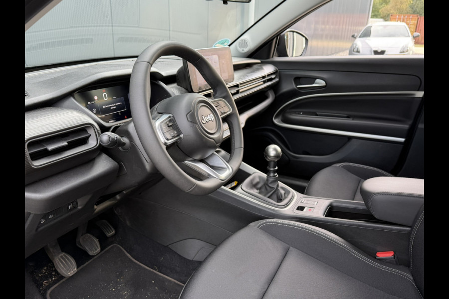 Jeep Avenger 1.2 Altitude | Winterpack | Camera | JBL Audio | Apple carplay/Android Auto | Electrische kofferklep