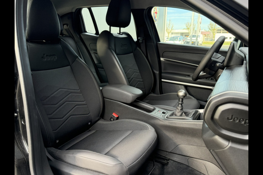 Jeep Avenger 1.2 Altitude | Winterpack | Camera | JBL Audio | Apple carplay/Android Auto | Electrische kofferklep