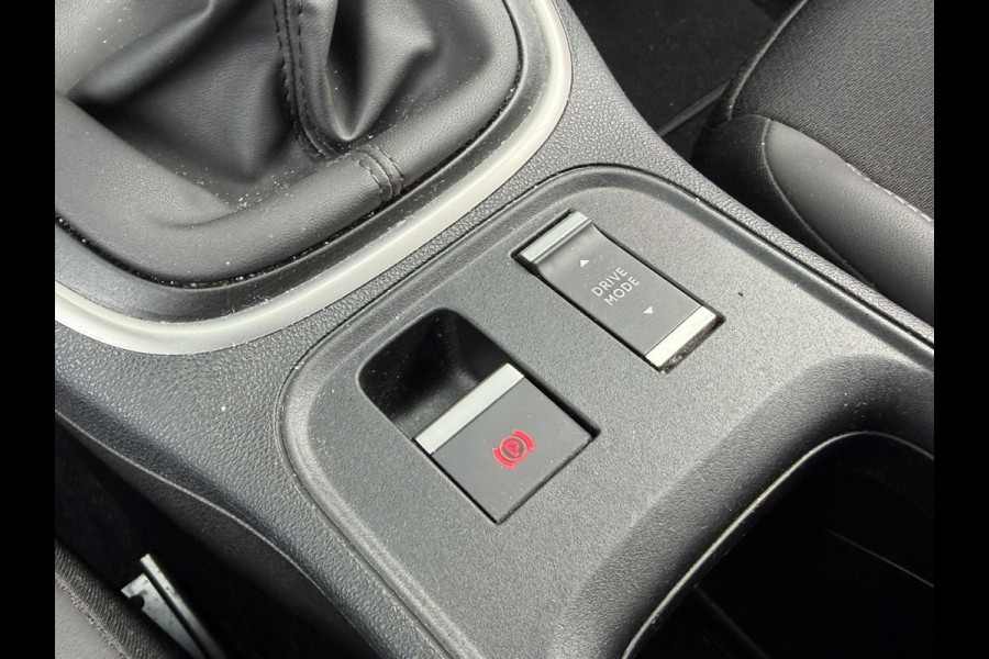 Jeep Avenger 1.2 Altitude | Winterpack | Camera | JBL Audio | Apple carplay/Android Auto | Electrische kofferklep