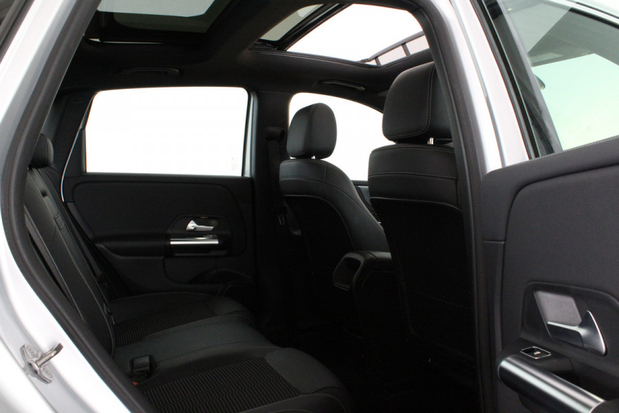 Mercedes-Benz B-Klasse 180 Business Solution > Pano.schuifdak/PDC/Automaat
